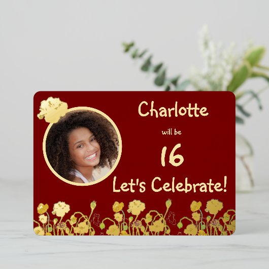 Deep Red & Gold Wild Poppy 16e verjaardag Folie Uitnodiging (Staand Voorkant)