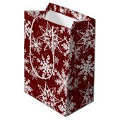 Deep Red Winter Wonderland Sneeuwvlokpatroon Medium Cadeauzakje (Achterkant Gekanteld)