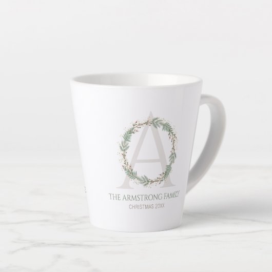 Deep Sage Wreath Monogram Family Name Keepsake Latte Mok (Rechterhoek)