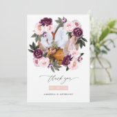 Deep Velvet en Blush Roze Bloemen Bruiloft Foto Bedankkaart (Staand voorkant)