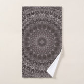 Deep Velvet Waterverf Mandala beroemd gemaakt door Bad Handdoek (Handdoek)