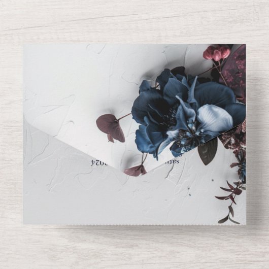 Deep Woodland Romance Bruiloft All In One Uitnodiging (Achterkant)