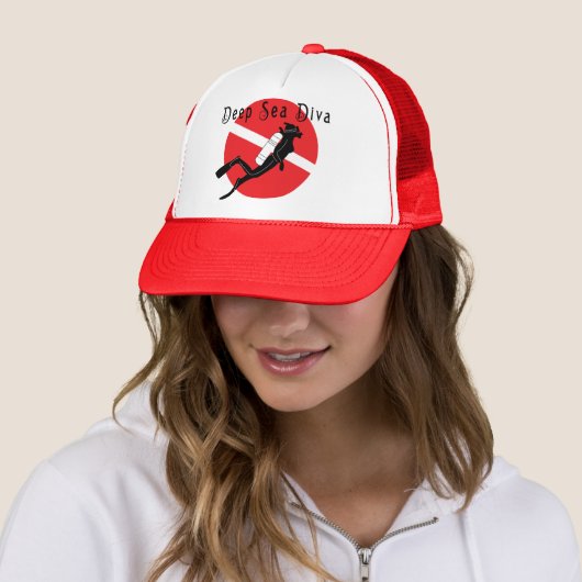 Deep Zee Diva Trucker Pet (In situ)