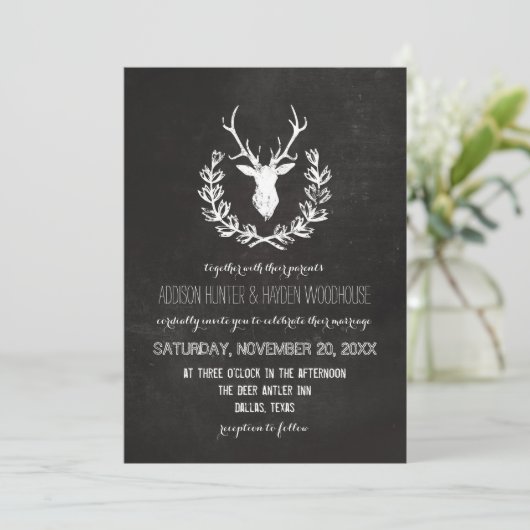 Deer Antlers Rustic Chalkboard Wedding Kaart (Staand voorkant)