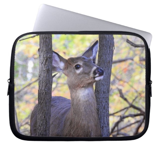 Deer Close-up Laptop Sleeve (Voorkant)