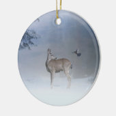 Deer en Blue Jay in de sneeuwse Natuur Keramisch Ornament (Links)