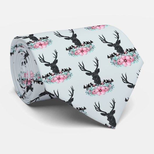 Deer Head met bloemen en bergen Patroon Stropdas (Opgerold)