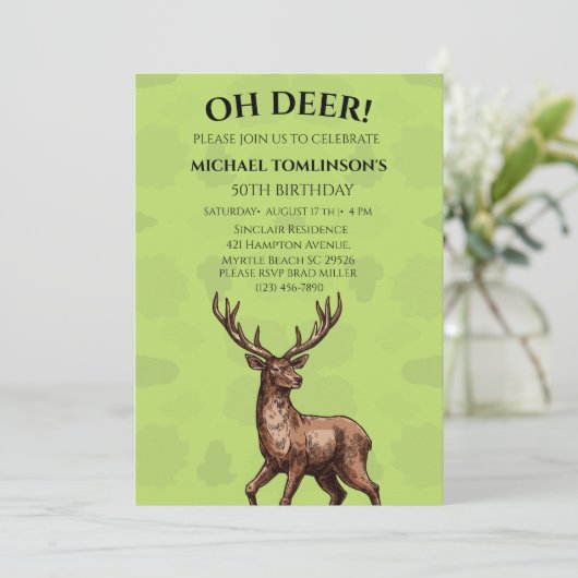 Deer Hunter Camouflage Birthday Uitnodiging (Staand voorkant)