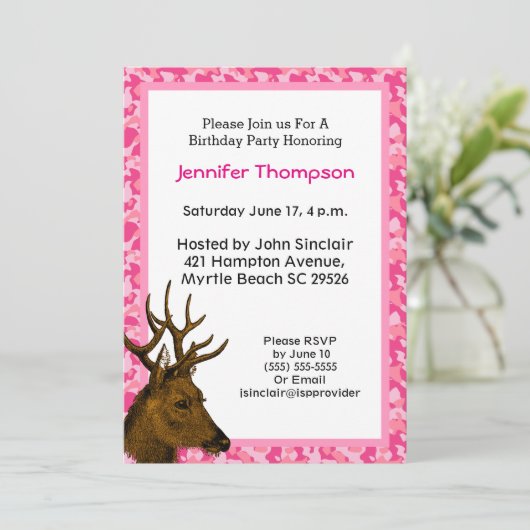 Deer Hunter Pink Camouflage Birthday Uitnodiging (Staand voorkant)