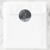 Deer in de sneeuw ronde sticker (Tas)
