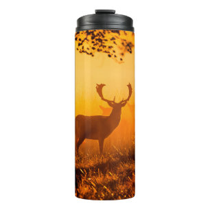 Deer in een deense boshert, mooi herfst, denma thermosbeker