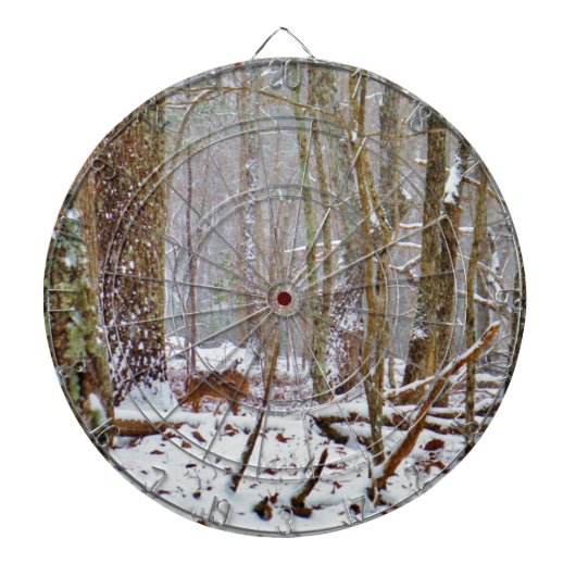 Deer in the snow, licking leg dartbord (Voorkant)