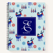 Deer, kerstbomen en sneeuwvlokken met monogram notitieboek (Voorkant)