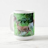 Deer Kissing Fawn Koffiemok (Voorkant links)