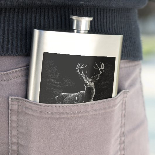 Deer met geweien per veld en boom flacon (Voorbeeld)