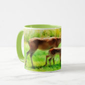 Deer Mom Doe en Baby Fawn Natuur Art Mok (Voorkant links)
