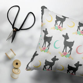 Deer Pattern, Baby Deer, Boho, Flowers, Moon Kussensloop