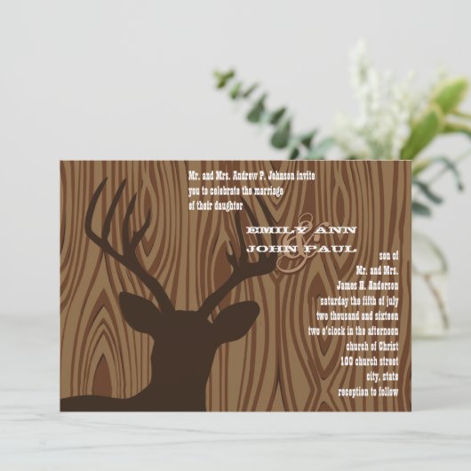 Deer Silhouette Wood Grain Wedding Invite Kaart (Staand voorkant)