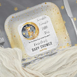 Deer Twinkle Twinkle Little Star Baby shower Papieren Bordje<br><div class="desc">Het hertenensemble "Twinkle Twinkle Little Star Baby shower" is een charmant collectie met een prachtige waterverf van een schattig baby hert dat op een goudkleurige maan staat, vergezeld van zilveren en goudkleurige accessoire. Het ontwerp straalt een vertederende en dromerige sfeer uit, perfect om de aanstaande komst van een kostbaar kleintje...</div>