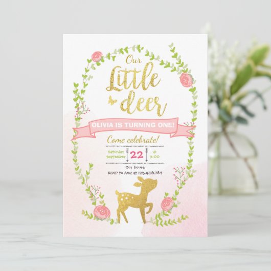 Deer verjaardag nodigt Girl Pink Gold Woodland uit Kaart (Staand voorkant)