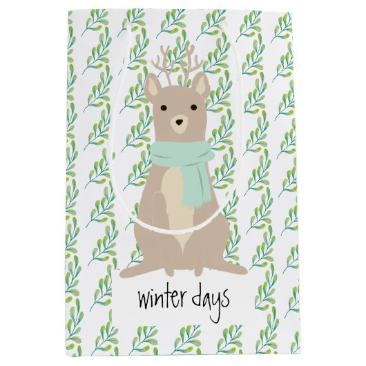 Deer Wearing A Green Scarf Medium Cadeauzakje (Voorkant)