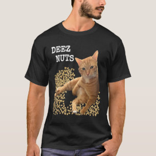 DEEZ NOTEN grap met Kat en Pistachen T-shirt