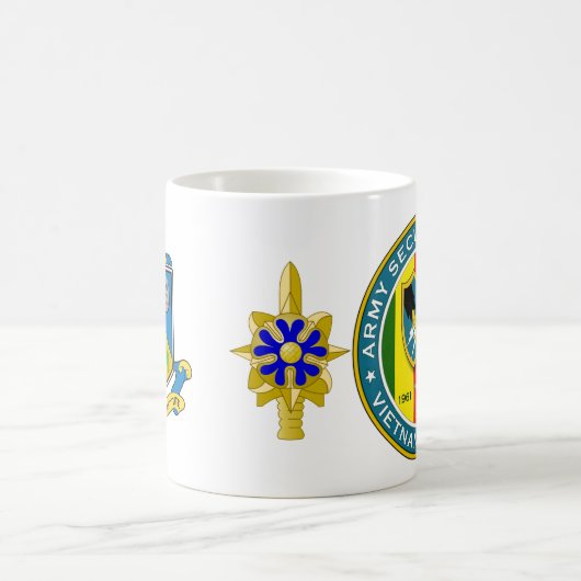 Defence Language Institute - ASA Vietnam Veteran Koffiemok (Center)