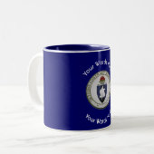 Defensiecontract Audit Agency Shield Tweekleurige Koffiemok (Voorkant links)