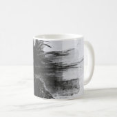 Defiant Gaze – Zwart-wit Portret Mok (Voorkant rechts)