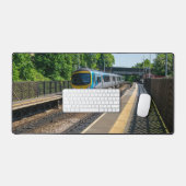 Deighton Railway Station, Huddersfield Bureaumat (Keyboard & Muis)