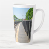 Deighton Railway Station, Huddersfield Latte Mok (Rechts)