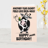 DeJa-Moo! Schattigee Cartoon Koe Happy Birthday Kaart (Gele Bloem)