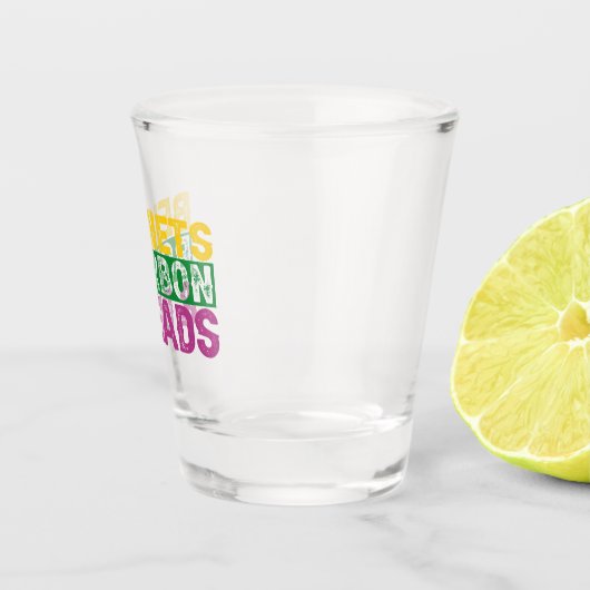 Deknetten en Bourbon Funny Mardi Gras Gift Shot Glas (Rechts)