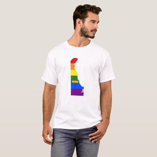 Delaware Gay Pride Rainbow Flag Heart GLBTQ-ontwer T-shirt (Voorkant volledig)