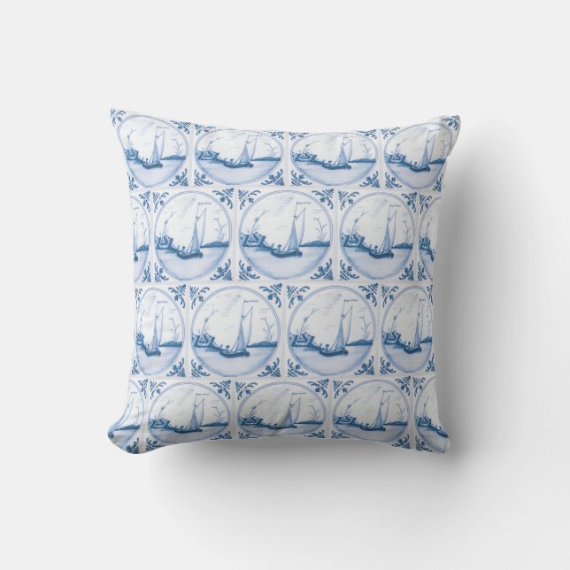 Delfts Blauw Witte Zeilboot Vintage Neptegel Kusse Kussen (Voorkant)