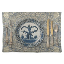 Delfts blauwe placemat met zilveren bestek, licht