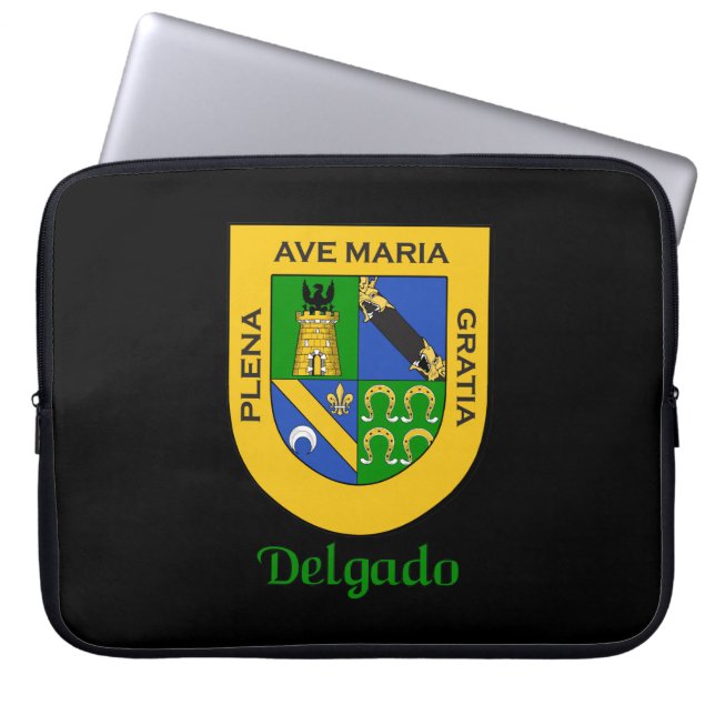Delgado Family Shield Electronics Bag Laptop Sleeve (Voorkant)