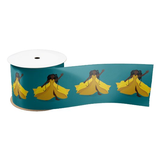 Delia in een Gele Dress Satijnen Lint (Spoel)