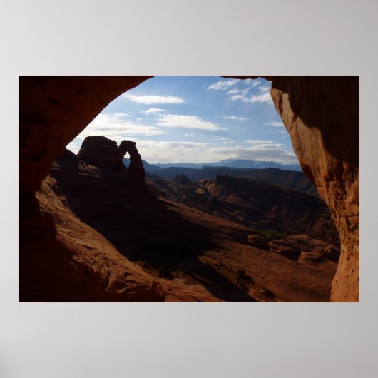 Delicate Arch door Rock Window bij Arches Poster (Voorkant)