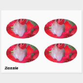 Delicate Beauty: rode bloem met witte veer Ovale Sticker (Vel)