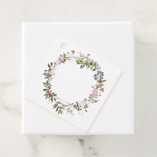 Delicate Berry en Foliage Wreath Gift Label (In situ)
