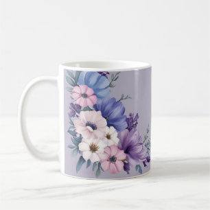 Delicate blauw, wit, roze en Paarse zomerbloemen Koffiemok