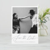 Delicate Blauwe Bloemen Kalligrafie Foto Save The Date (Staand voorkant)