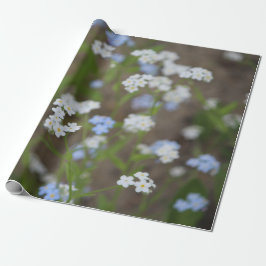 Delicate Blauwe En Witte Bloemen Cadeaupapier