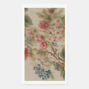 Delicate Bloemen en Franse Vruchten. Geschilderde Servet