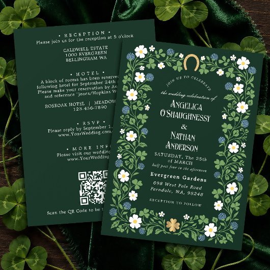 Delicate Bloemige Klaver Lente Trouw QR Code Kaart