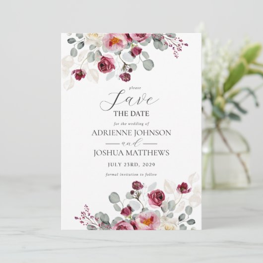 Delicate Blush & Bourgogne Bloemen Huwelijk Save The Date (Staand voorkant)