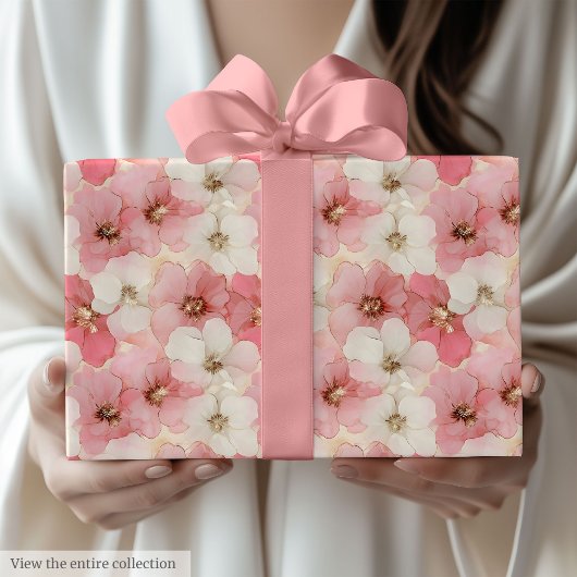 Delicate dusty rose and gold floral paper wrap cadeaupapier