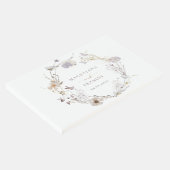 delicate gedroogde bloemen met een bruiloft gastenboek (Hoek)