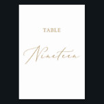 Delicate Gold Calligraphy Table Negentien Kaart<br><div class="desc">Dit delicate goudkalligrafietabel negentien-tafelnummer is perfect voor een moderne bruiloft. Het romantische minimalistische ontwerp is voorzien van een mooie en elegante gouden champagne-gele typografie op een witte achtergrond met een schone en eenvoudige look. De prints op de voor- en achterzijde van de kaart (dubbelzijdig). Andere tabelnummers in het collectie worden...</div>